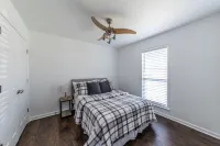 Charming, Convenient 3-bedroom Garden Home in Prattville; Great Location