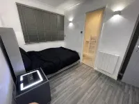 Newly Refurbished Modern 2 Bedroom Flat Hotel di Felixstowe
