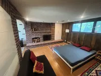 Cozy Studio Basement in a Quiet, Peaceful Neighborhood
