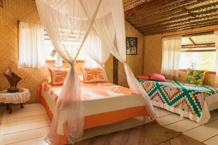 Fare OFE Temae - Paradise Found