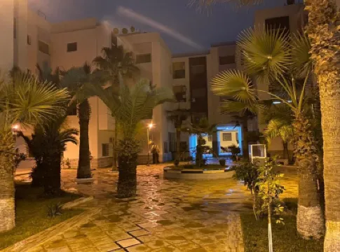 Appartement Luxueux Securisé Climatisé Avec Parking Gratuitquartier Tres Calm Hotels in 