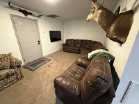 Enjoyable 2-bedroom condo with AC / Heat in charming Downtown Beaver Hotels in Beaver