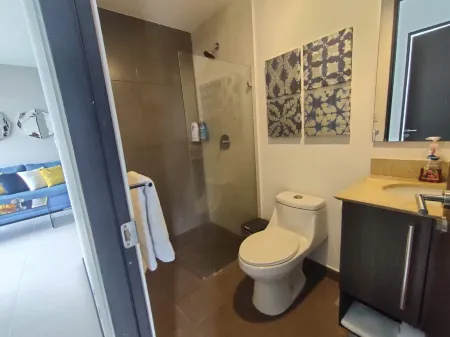 Best Location in Santa Ana - Great Views AC|GYM|Pool