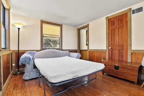 Unique Mountainside Cabin + Elevated View/Deck + Grill/Blackstone + Peace/Quiet