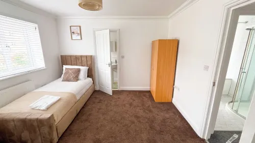 Luxury 4 bed house in Dagenham, United Kingdom