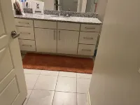 Luxury condo 2bedroom/2full baths . 15 minutes from Atlanta airport. Fast food