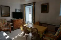 Grand Studio en Plein Centre Ville Avec Jardin