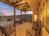 Stylish and Private Adobe Retreat with Views in Borrego Springs / Anza Borrego Hotels in Borrego Springs