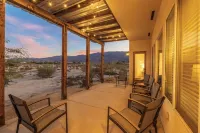 Stylish and Private Adobe Retreat with Views in Borrego Springs / Anza Borrego