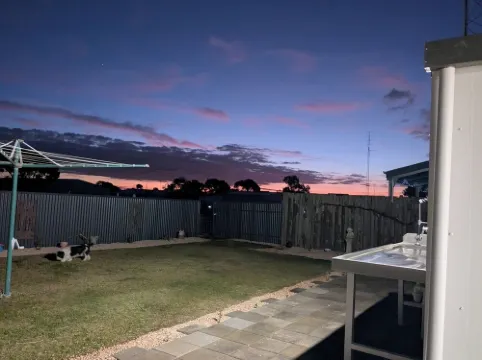 The Flat on Muddy- Welcome to your stylish home away from home!