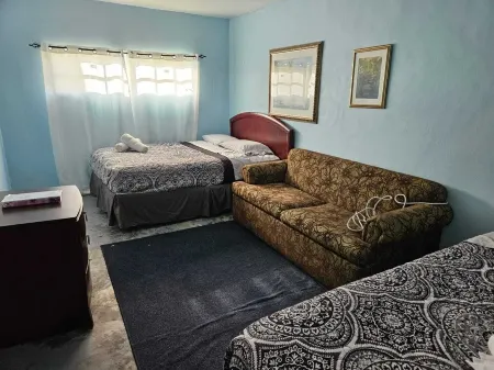 30 Day Minimum 4 Br/2 Ba -Arecibo Beach Vibes Unit1