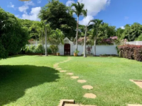 The Heart Villa in Samaan Grove your paradise with a unique heart-shaped pool. 酒店