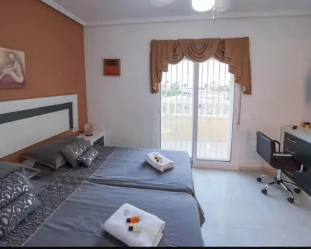 Stunning Family Villa Ciudad Quesada, Sleeps 14 Private Heated Pool & Jacuzzi