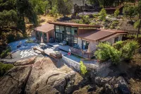 Best Swimming Hole in Town - Five Bedrooms - All King Beds!