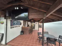 Beautiful house 3 bedroom and 2 1/2  baths , contemporary style, great location