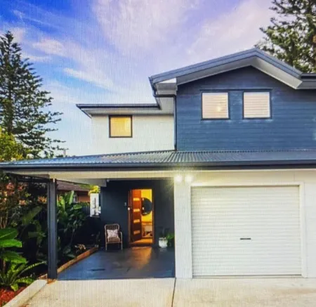 SUNDANCE ON THE JETTY