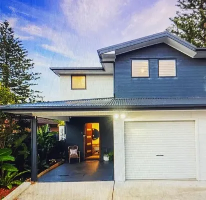 SUNDANCE ON THE JETTY