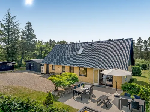 "Lavrans" - 2.5km from the Sea