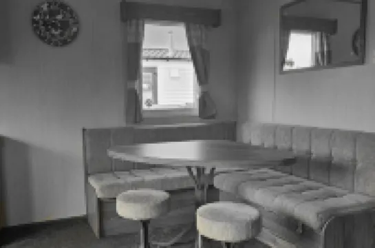 3 Bed Caravan - Near Beach, 5 Star Reviews, Wifi