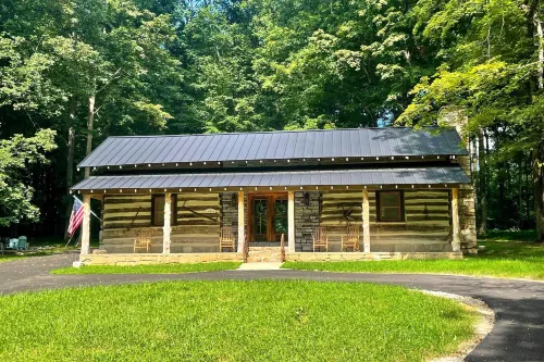 Glasgow Getaway w/ Patio, Fireplace & Grill! - 3-Star