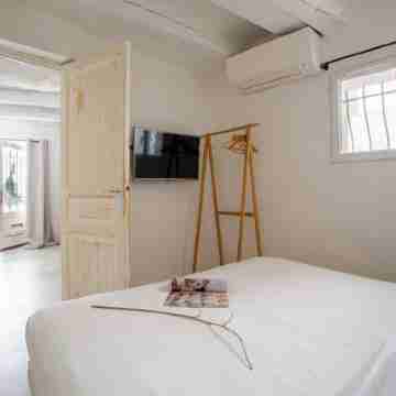 Vieil Antibes, Marché Provençal et Plage de Sable Rooms