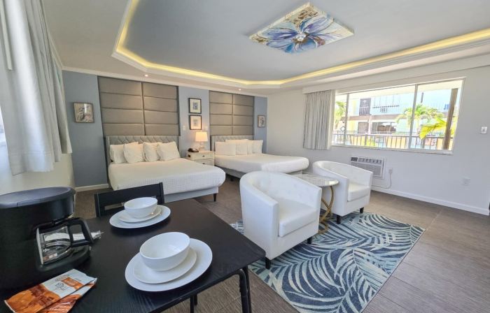Island House Resort Hotel