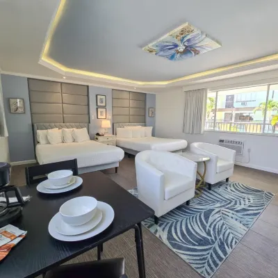 Island House Resort Hotel Hotels near Redington Beach