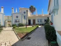 Deluxe Golf Townhouse Only 5 Mins To The Beach