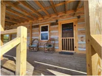 Cozy, Quiet Cabin Under the Stars - Near Desoto State Park and Downtown Mentone!