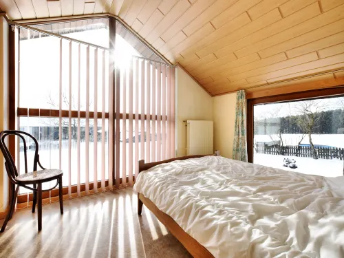 Holiday Home in St.Vith with hot tub - WiFi