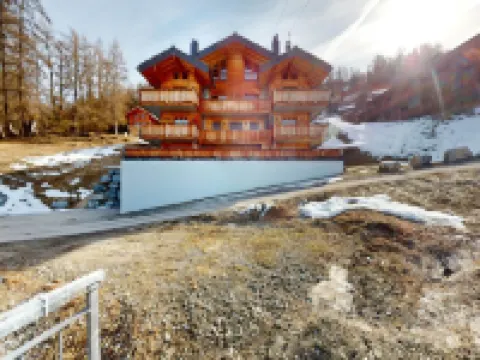 Centrally-located apartment for 6