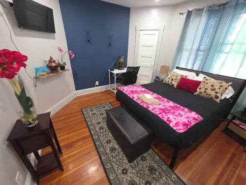 Downtown and secluded Hotels in Central Manchester