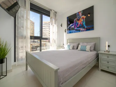 Calpe Beach II Отели рядом с достопримечательностью «Observatori d'aus de Les Salines»