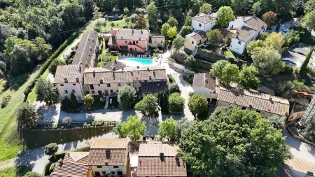 La Casetta del Borgo San Gimignano, relax nature swimming pool, STARLINK powered