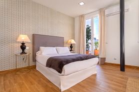 Design penthouse with private terrace and views. Recaredo XII