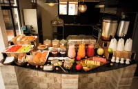 KW Hotel - breakfast