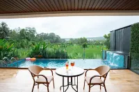 The Tanisi Hotels and Resorts, Candolim - Infinity Pools