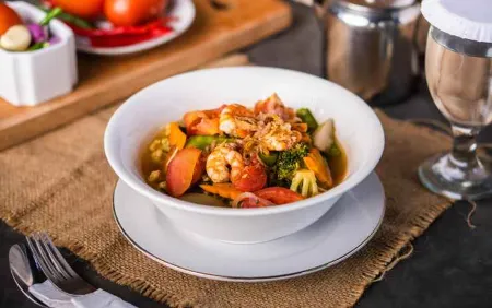 Sapadia Hotel Parapat Отели рядом с достопримечательностью «Pantai Bebas Parapat Danau Toba»