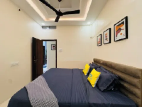 Home Escape 2BHK Retreat Pvt Home