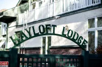 The Hideaway at Hayloft Lodge Chic & Unique Stay - 4-Star