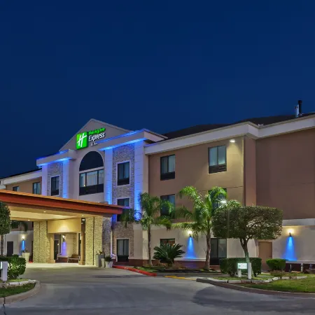 Holiday Inn Express & Suites HOUSTON EAST by IHG