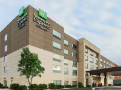 Holiday Inn Express & Suites CHICAGO O'HARE AIRPORT by IHG Hotels in Des Plaines