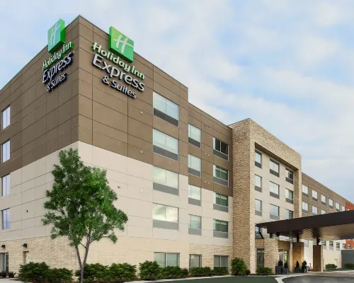 Holiday Inn Express & Suites CHICAGO O'HARE AIRPORT by IHG Hotels in Des Plaines