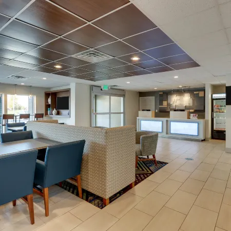 Holiday Inn Express CINCINNATI NORTH - MONROE by IHG Отели в г. Монро
