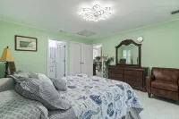 "Fountain of Youth" 2 bedroom 3 bath, bikes, BBQ 웜 미네랄 스프링스 호텔