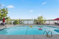 Enjoy Lakeside Fun Lakeview at Table Rock!