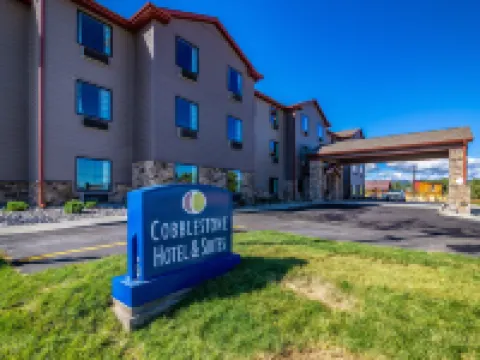 Cobblestone Hotel & Suites - Victor Hotels in Victor