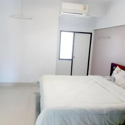 New Wanchai Hotel Pakchong Hotels near Pak Chong Station