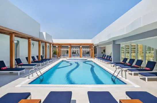 Al Maha Arjaan by Rotana Отели рядом с достопримечательностью «The Landmark»