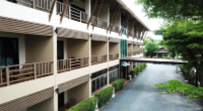 La Playa Boutique Resort Hotels near Bangsaen beach